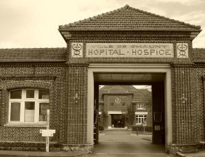 Hopital hospice 94 rue des anciens combattants afn tom a chauny architecte louis rey
